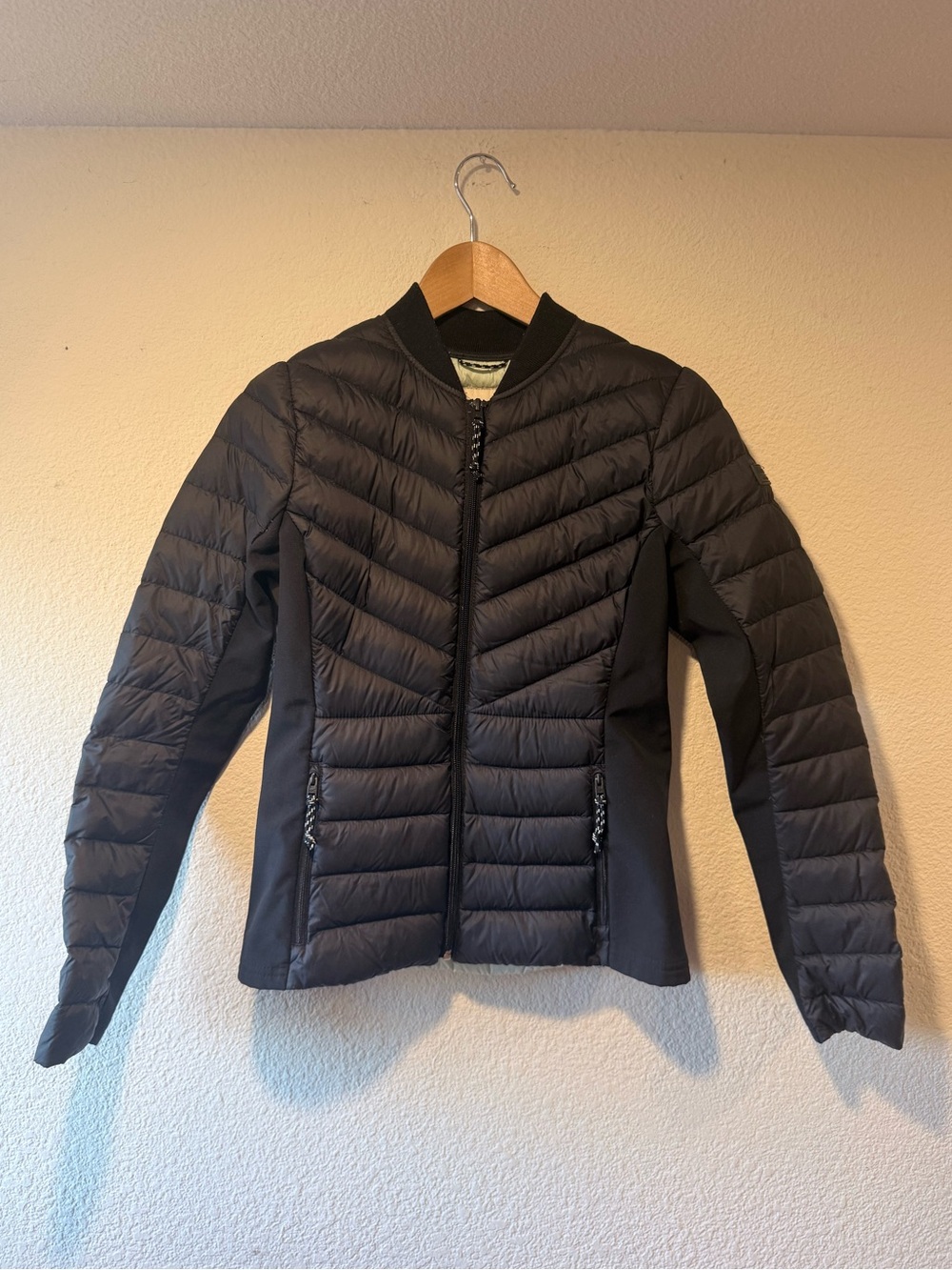 HOLLISTER Ultimate Down Collection Quilted Puffer Jacket